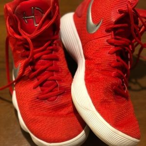 Women’s Nike Basketball Shoes SZ 11